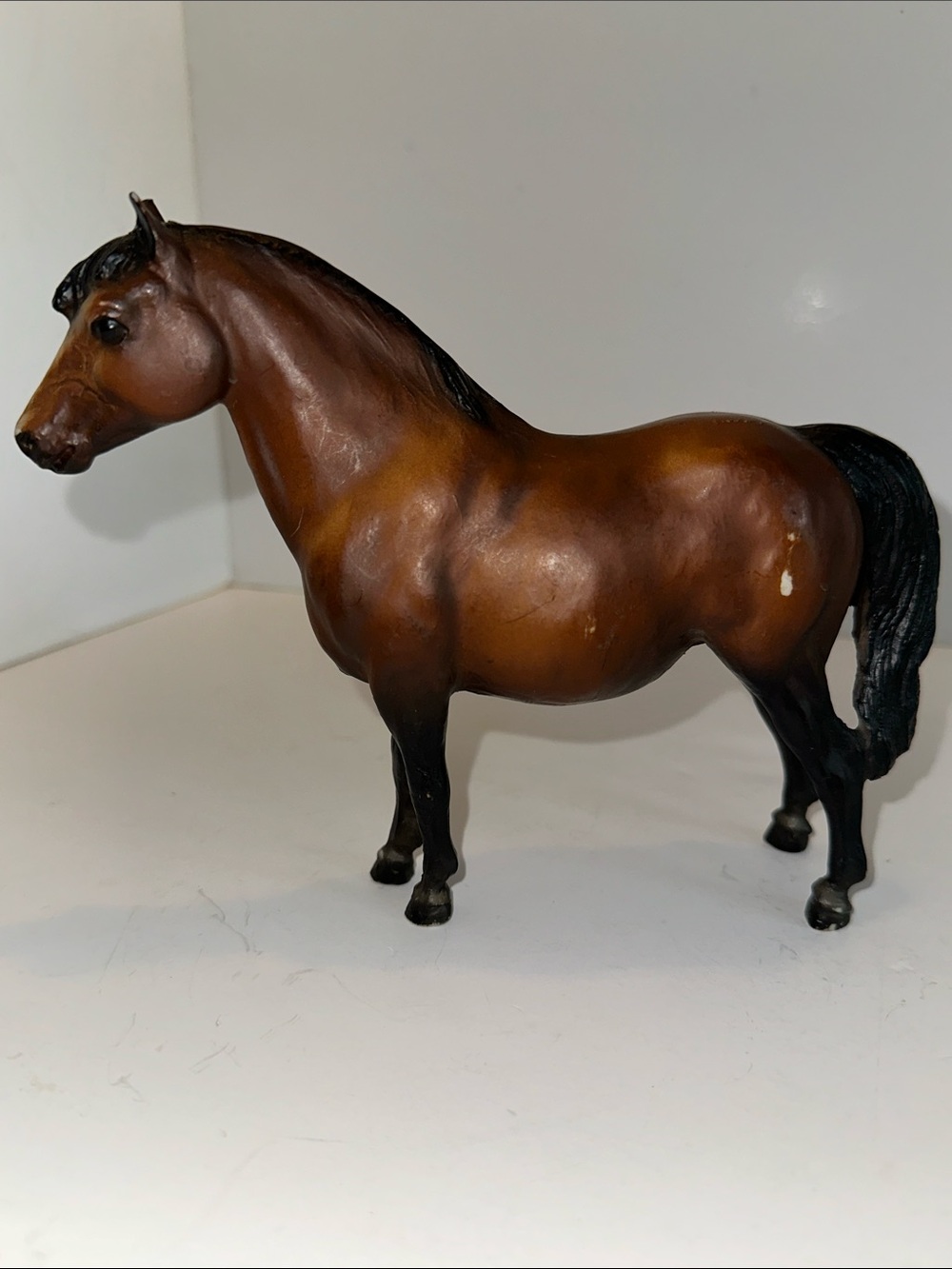 Breyer Vintage Traditional Model #23 Bay Shetland Pony in brown and black - Picture 2 of 9